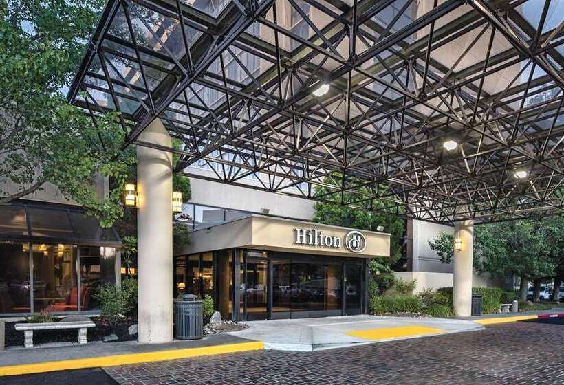 هتل Hilton Sacramento Arden West