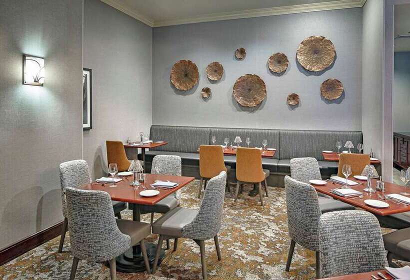 هتل Hilton Sacramento Arden West