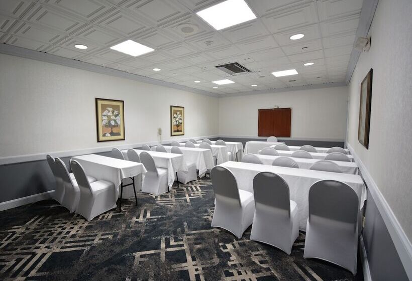 Hotelli Holiday Inn Hazlet, An Ihg