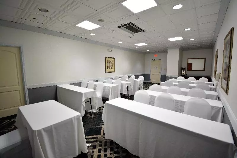 Hotel Holiday Inn Hazlet, An Ihg