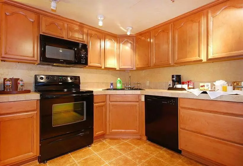 酒店 Red Roof Baton Rouge-LSU Conference Center