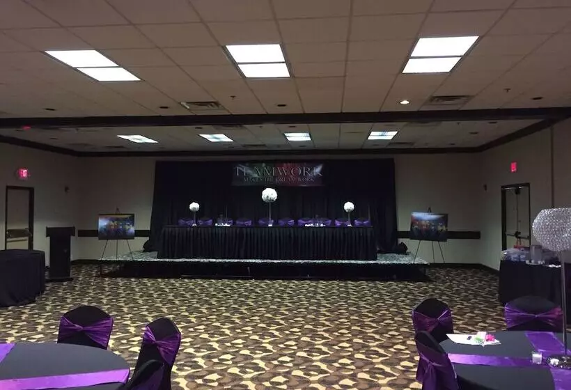 호텔 Ramada By Wyndham Birmingham Airport