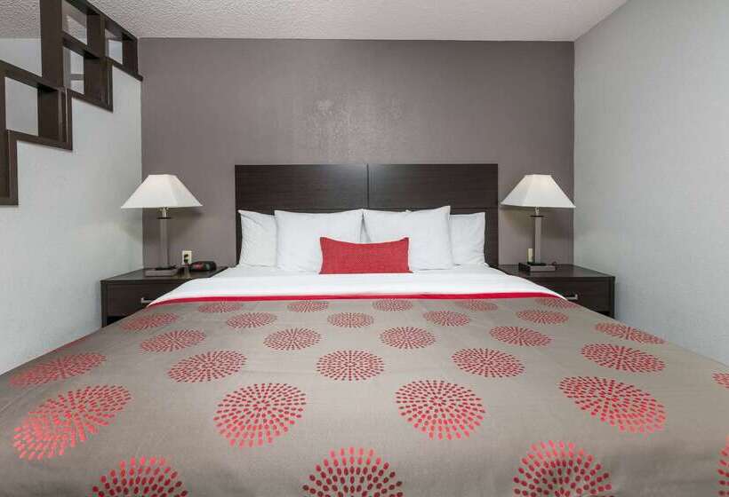 فندق Ramada By Wyndham El Paso