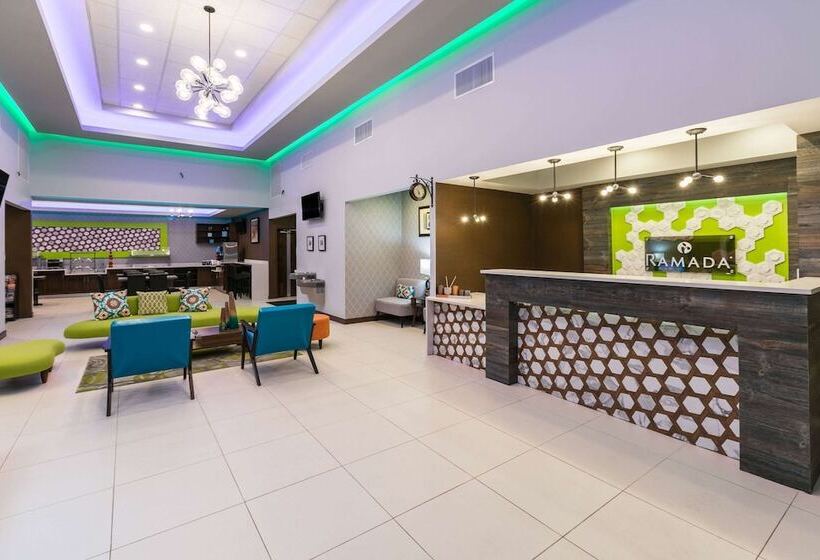 فندق Ramada By Wyndham El Paso