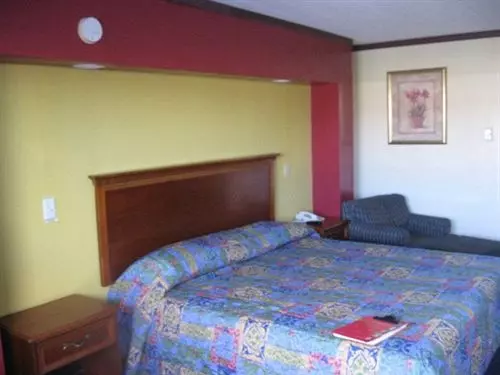 ホテル Red Carpet Inn South Holland