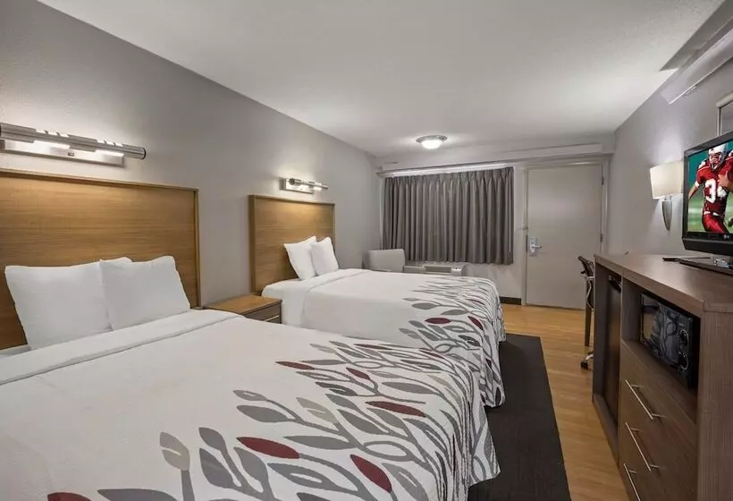 Отель Red Roof Inn Greensboro Airport