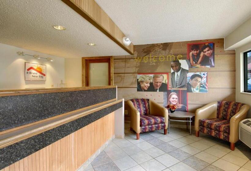 هتل Red Roof Inn Parkersburg