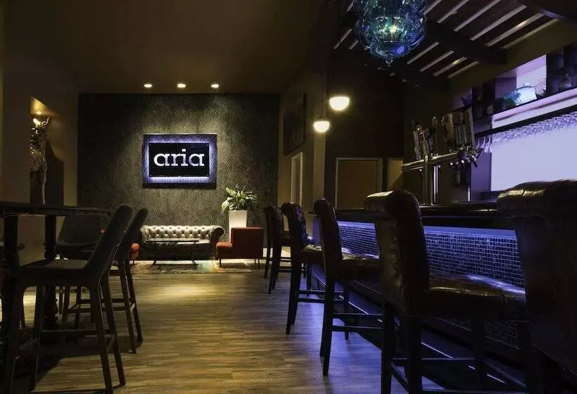 בית מלון כפרי Sheraton Oklahoma City Downtown