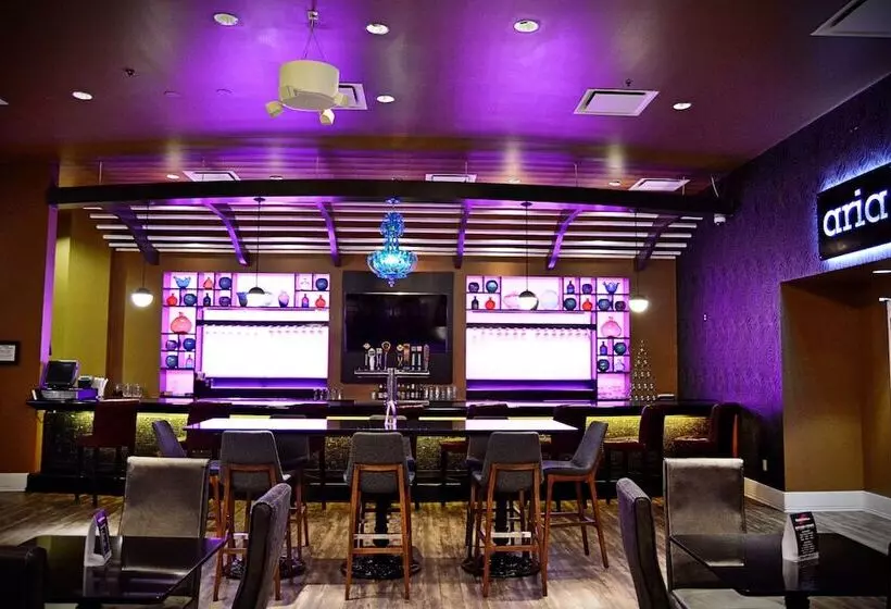 בית מלון כפרי Sheraton Oklahoma City Downtown