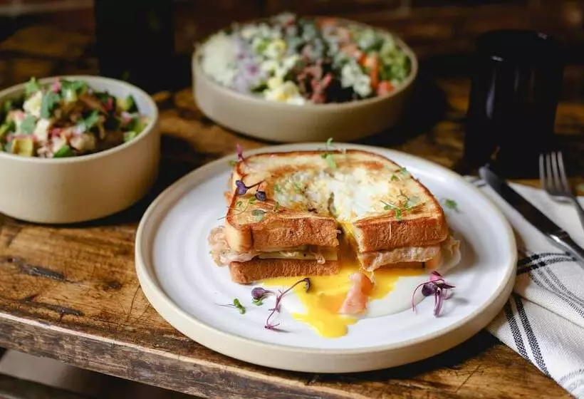 בית מלון כפרי Sheraton Oklahoma City Downtown