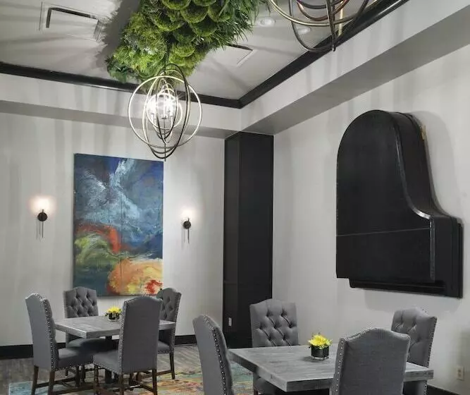 בית מלון כפרי Sheraton Oklahoma City Downtown