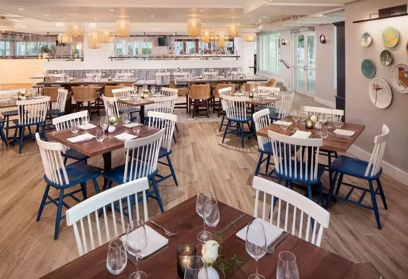 Hotel The Reach Key West, Curio Collection By Hilton