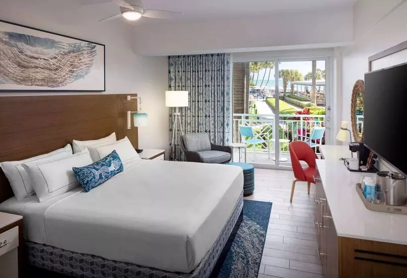 Hotel The Reach Key West, Curio Collection By Hilton