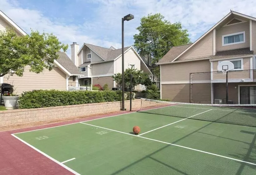 إقامة Sonesta Es Suites Burlington Vt