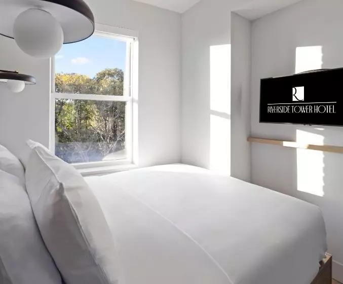 Riverside Tower Hotel