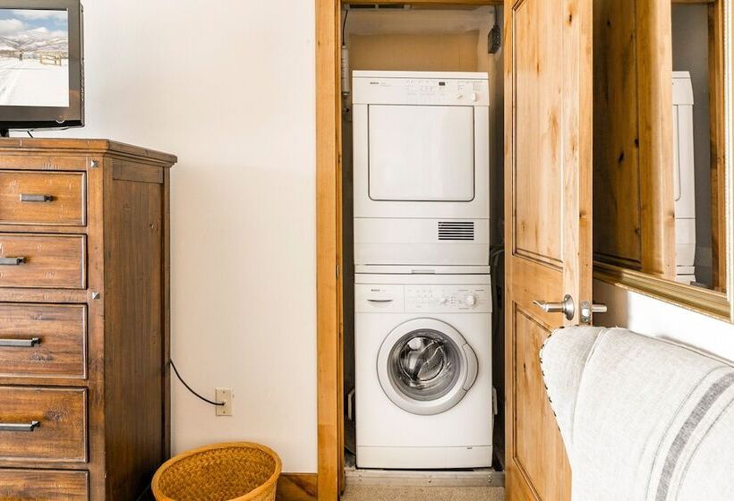 Shadow Ridge By All Seasons Resort Lodging