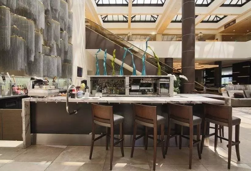 The La Grand Hotel Downtown