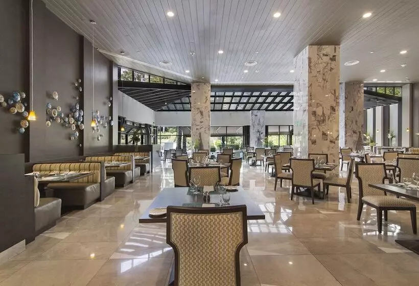 The La Grand Hotel Downtown