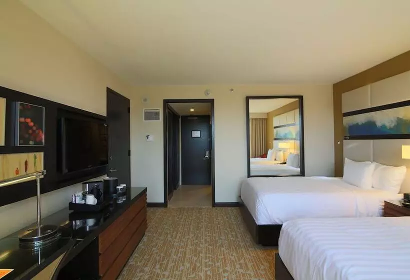 The La Grand Hotel Downtown