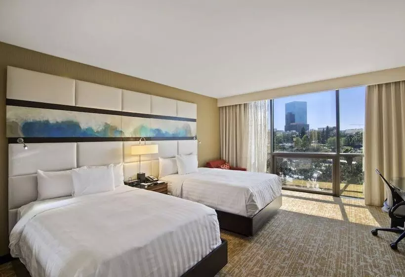 The La Grand Hotel Downtown