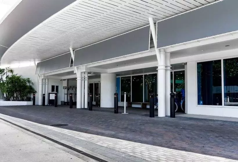 B Ocean Resort Fort Lauderdale Beach