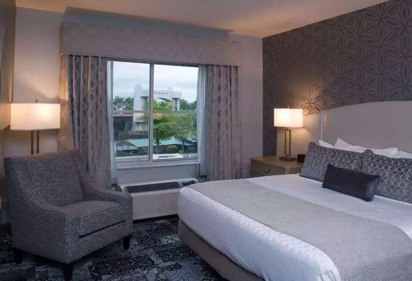 酒店 Best Western Plus Franklin Square Inn