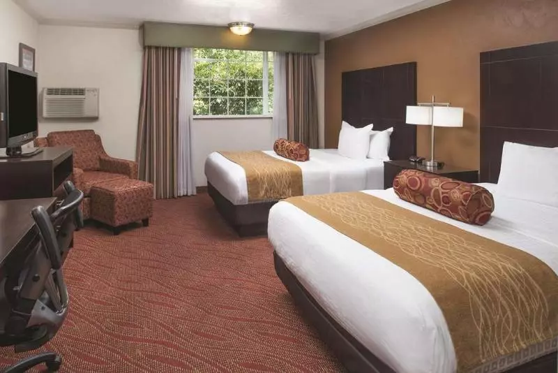 Otel Best Western Plus Parkway Inn