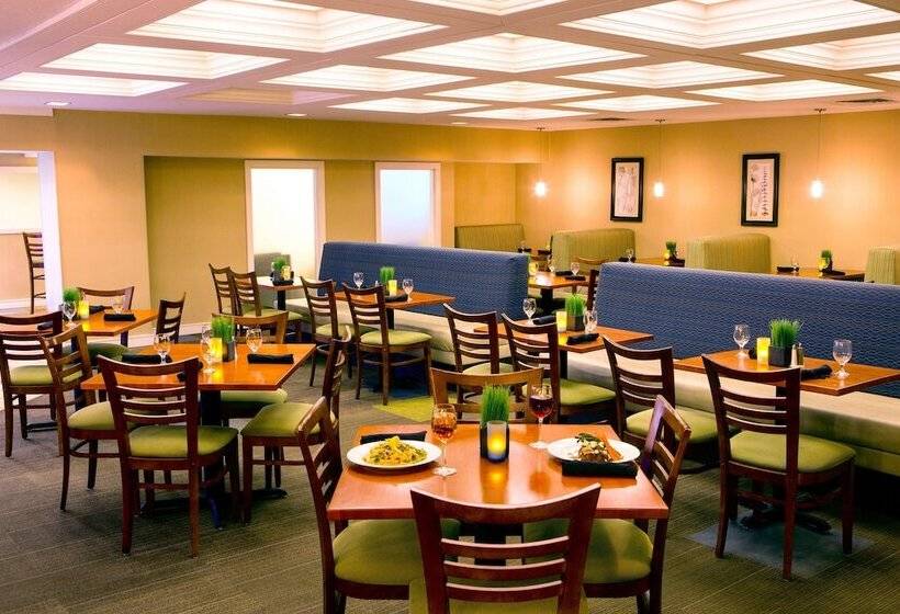 Doubletree By Hilton Hotel Portland