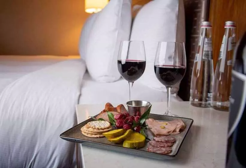 בית מלון כפרי Hilton Chicago