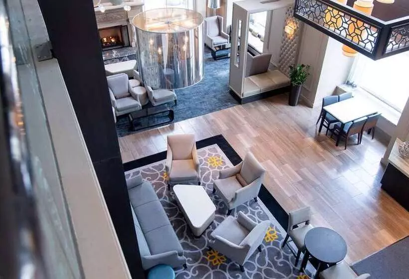 בית מלון כפרי Hilton Chicago