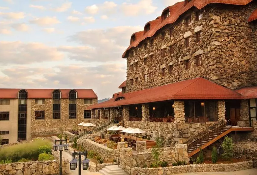 فندق The Omni Grove Park Inn & Spa   Asheville