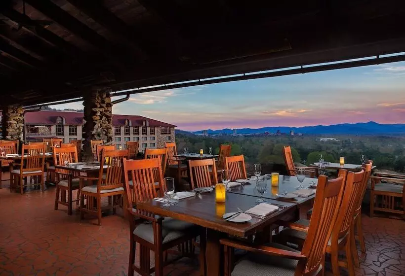 فندق The Omni Grove Park Inn & Spa   Asheville