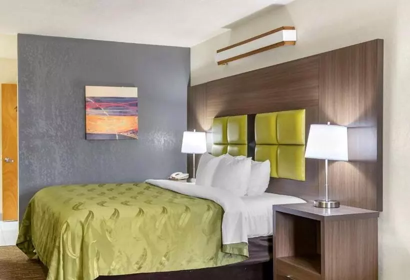 בית מלון כפרי Quality Inn San Angelo