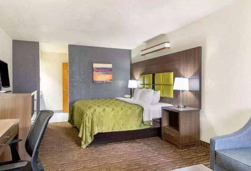 בית מלון כפרי Quality Inn San Angelo