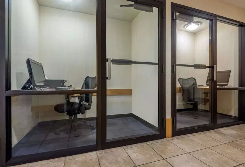 호텔 Ramada By Wyndham Columbus North