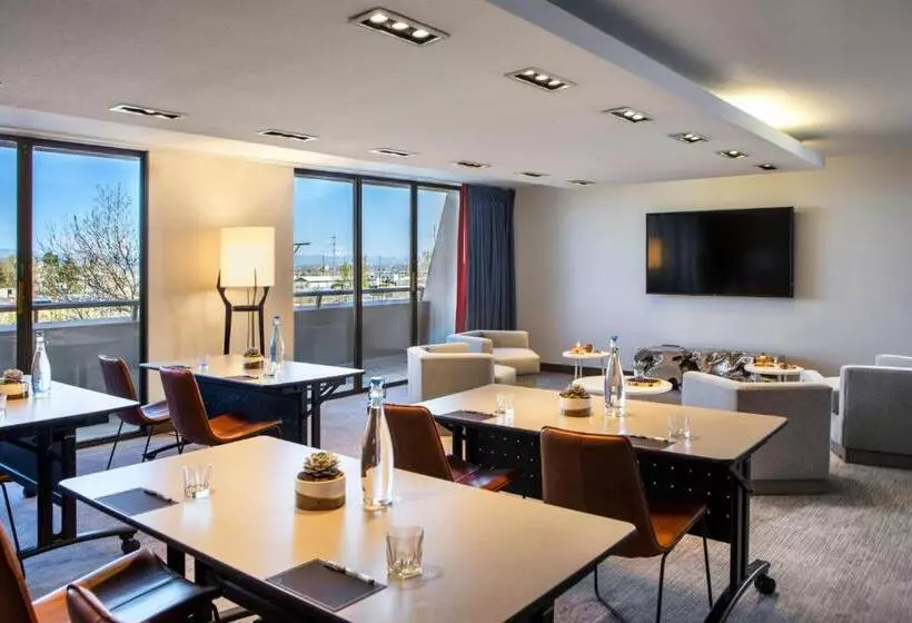 Renaissance Denver Hotel & Conference Center