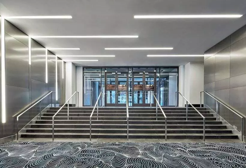 هتل Renaissance Nashville