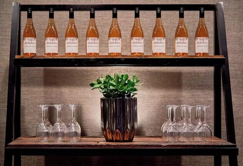 هتل Renaissance Nashville