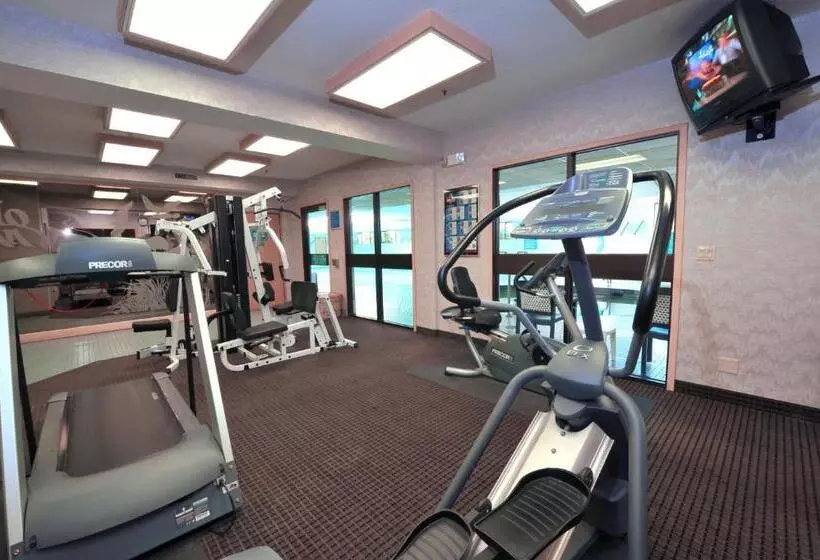 Отель Sojourn Suites Portland Airport