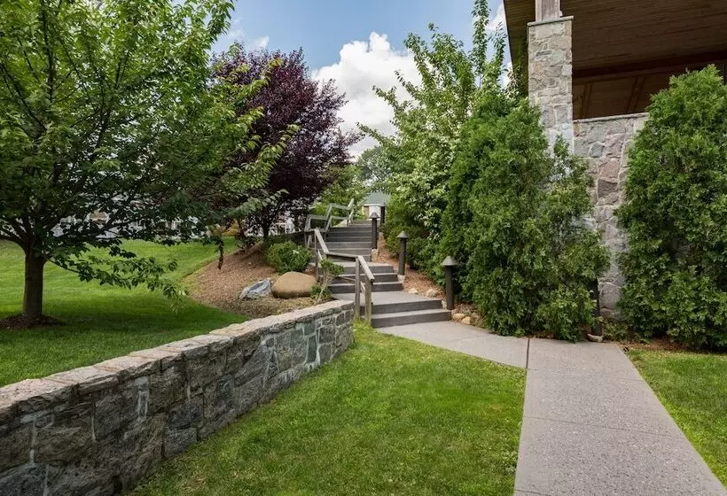 هتل Sleepy Hollow