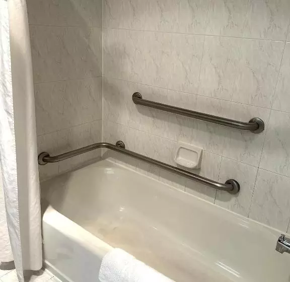 Отель Sojourn Suites Portland Airport