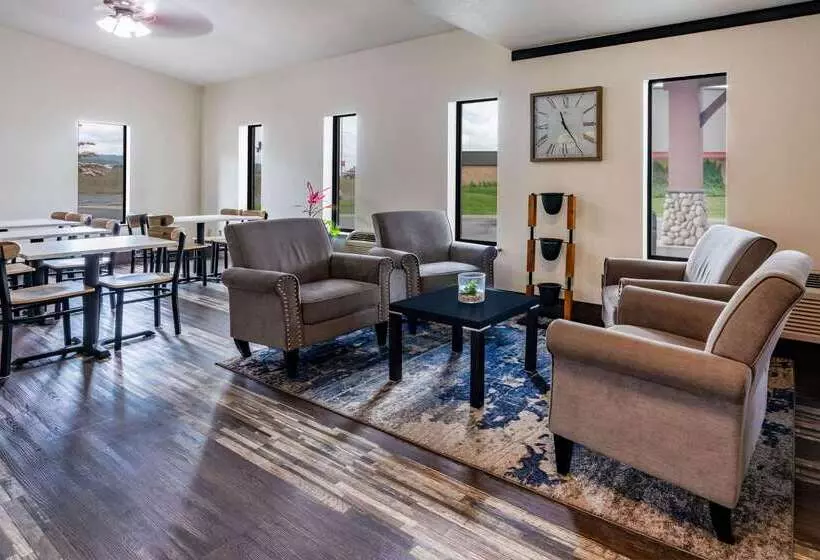 فندق Super 8 By Wyndham Spokane Valley