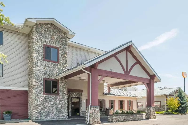 فندق Super 8 By Wyndham Spokane Valley