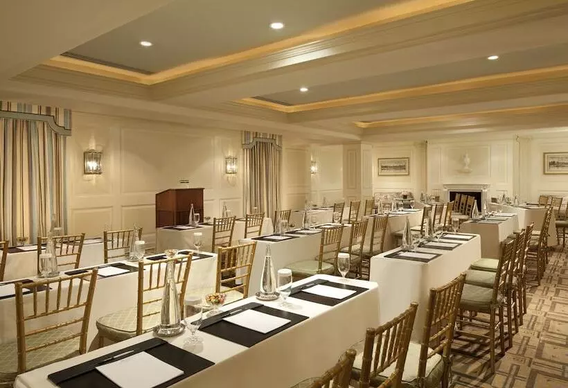 فندق The Carlyle, A Rosewood