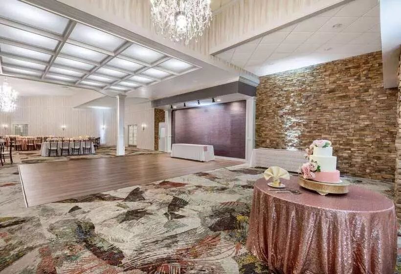 호텔 Wyndham Garden York