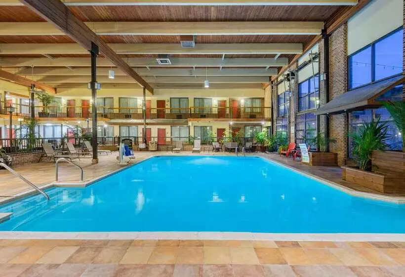 호텔 Wyndham Garden York