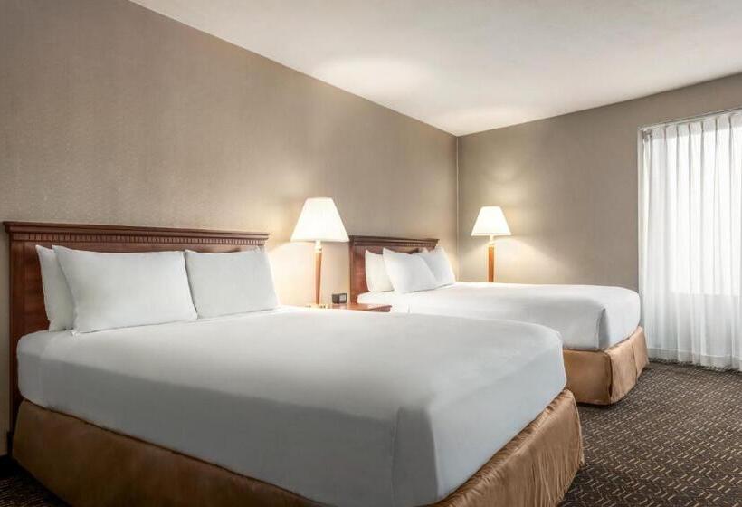 فندق Wyndham Springfield City Centre