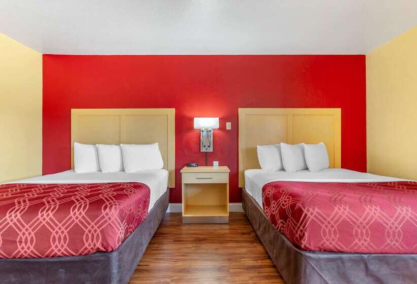 فندق على الطريق Econo Lodge Clovis