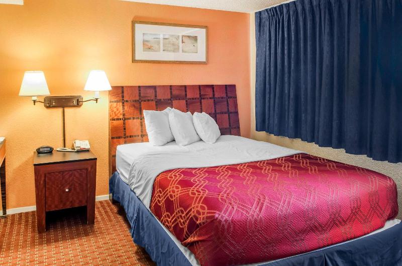 فندق على الطريق Econo Lodge Clovis