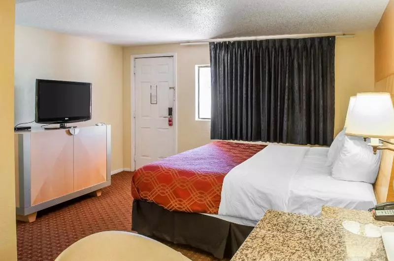 Мотель Econo Lodge Clovis